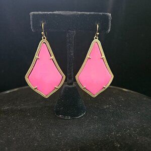 Kendra Scott Alexandra Earrings Magenta Hot Pink Dangle Gold Tone Frame